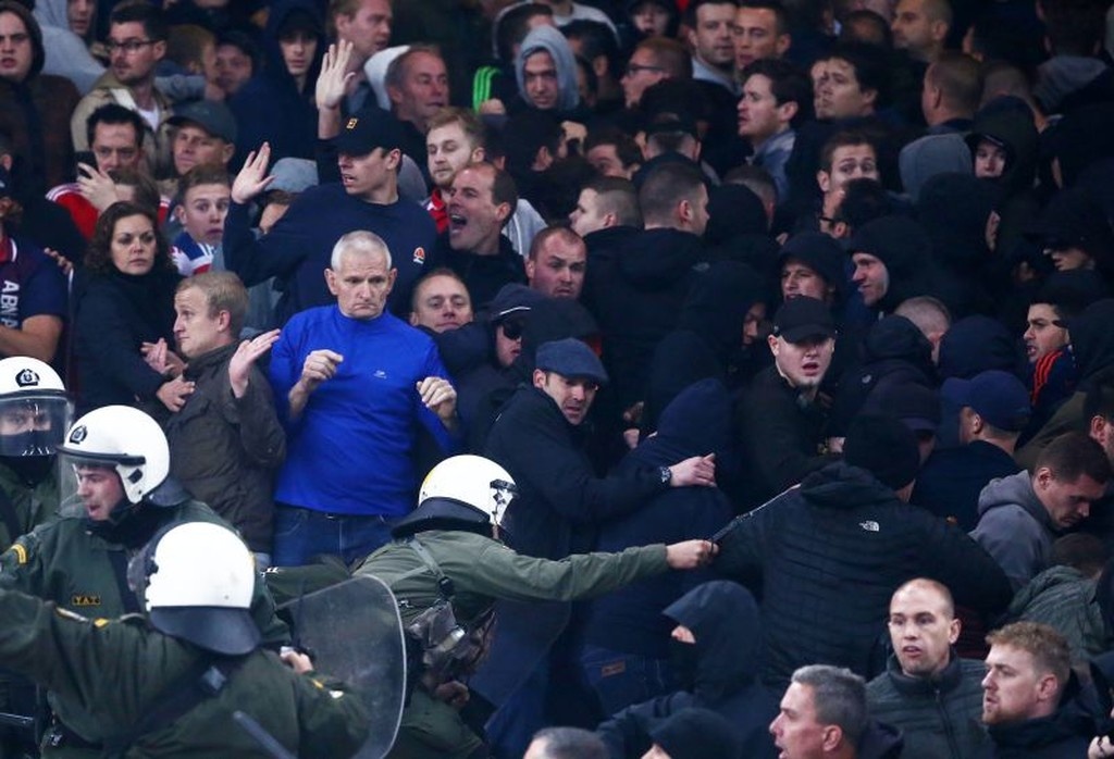 ΑΕΚ – Άγιαξ: Το χρονικό των επεισοδίων στο ΟΑΚΑ (videos+photos)