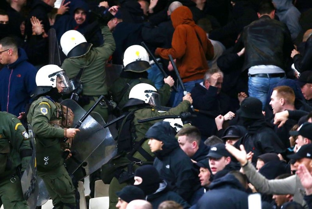 ΑΕΚ – Άγιαξ: Το χρονικό των επεισοδίων στο ΟΑΚΑ (videos+photos)