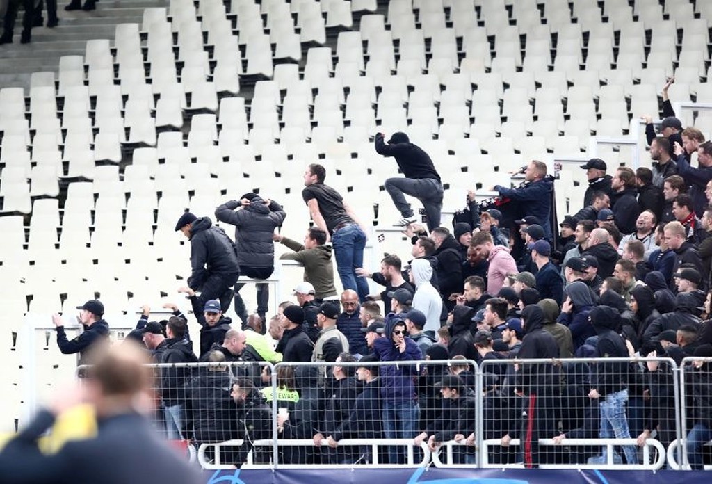 ΑΕΚ – Άγιαξ: Το χρονικό των επεισοδίων στο ΟΑΚΑ (videos+photos)