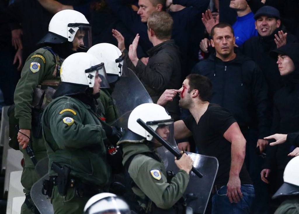 ΑΕΚ – Άγιαξ: Το χρονικό των επεισοδίων στο ΟΑΚΑ (videos+photos)