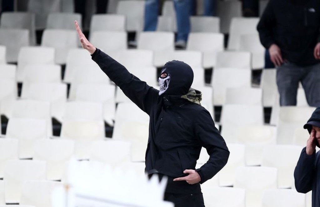 ΑΕΚ – Άγιαξ: Το χρονικό των επεισοδίων στο ΟΑΚΑ (videos+photos)