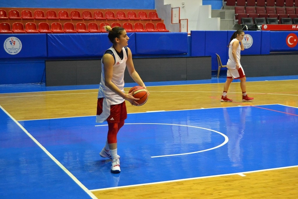 Προπόνηση στην Τουρκία για τον Ολυμπιακό (photos)