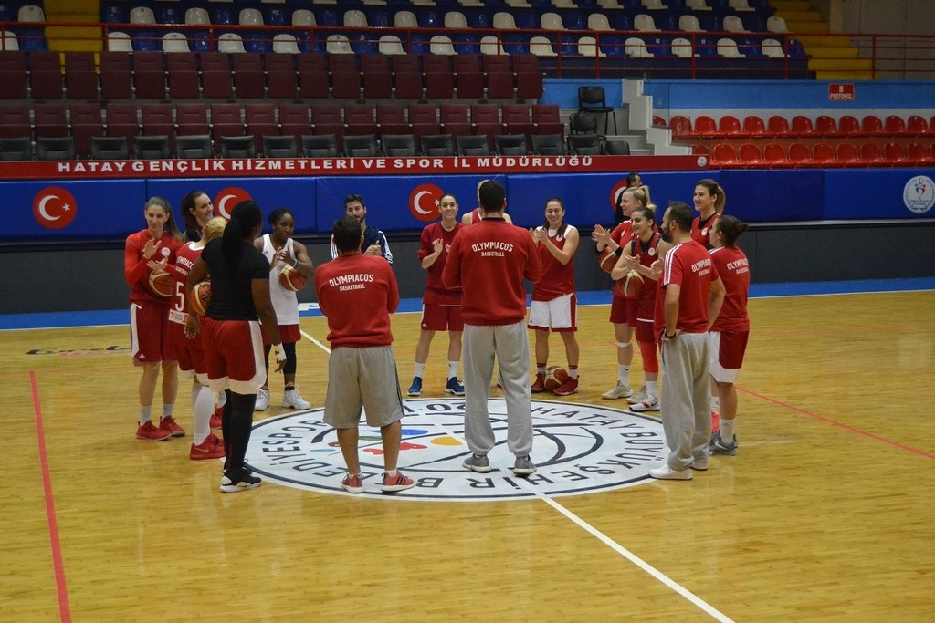 Προπόνηση στην Τουρκία για τον Ολυμπιακό (photos)