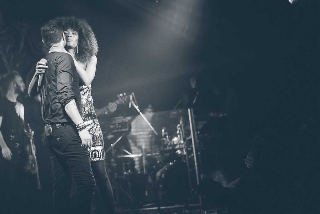 Δείξιμος- Shaya: Τα «έσπασαν» με τον Βρεττό στο TOKYO THEATER ATHENS