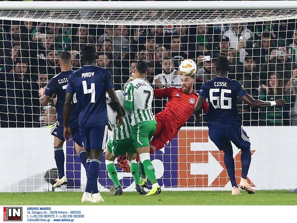 Μπέτις-Ολυμπιακός: Το «χαζό» πέναλτι του Σισέ και η τρομερή διπλή επέμβαση του Σα (video, photos)