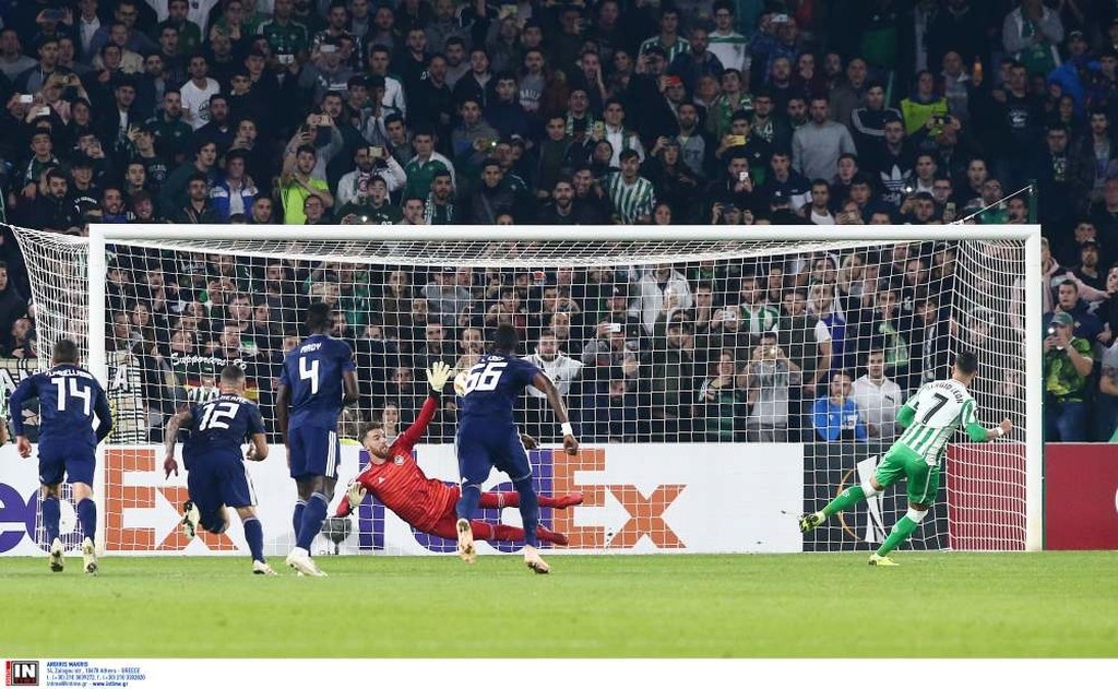 Μπέτις-Ολυμπιακός: Το «χαζό» πέναλτι του Σισέ και η τρομερή διπλή επέμβαση του Σα (video, photos)