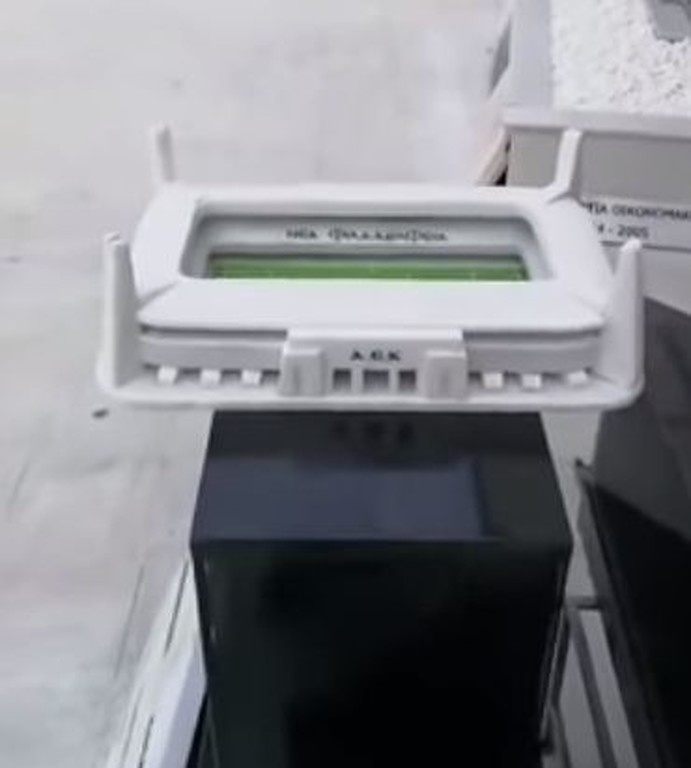 Ανατριχίλα: Φίλαθλος της ΑΕΚ ζήτησε την «Αγιά Σοφιά» στον τάφο του! (photo+video)