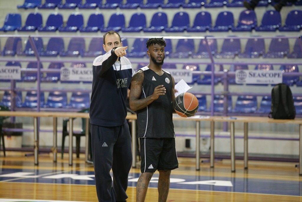 Κύμη: Με Λιούις κόντρα στον Χολαργό (photos)