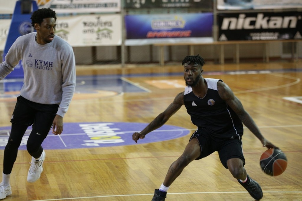 Κύμη: Με Λιούις κόντρα στον Χολαργό (photos)