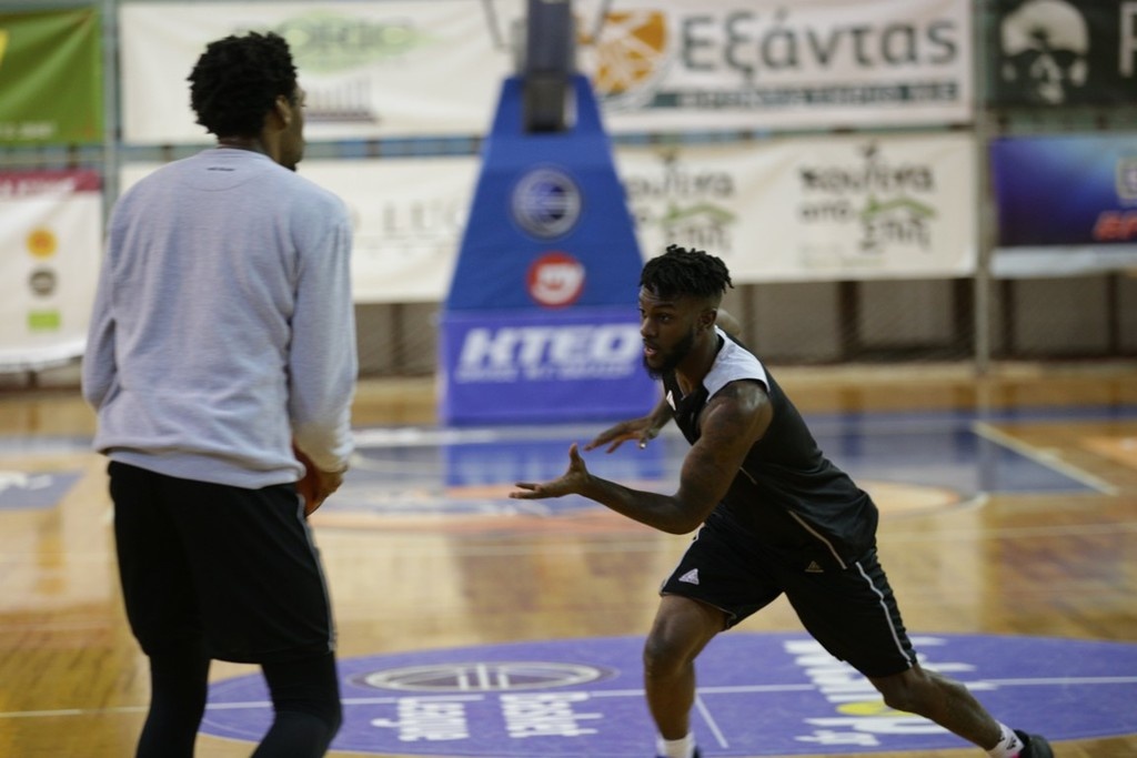 Κύμη: Με Λιούις κόντρα στον Χολαργό (photos)