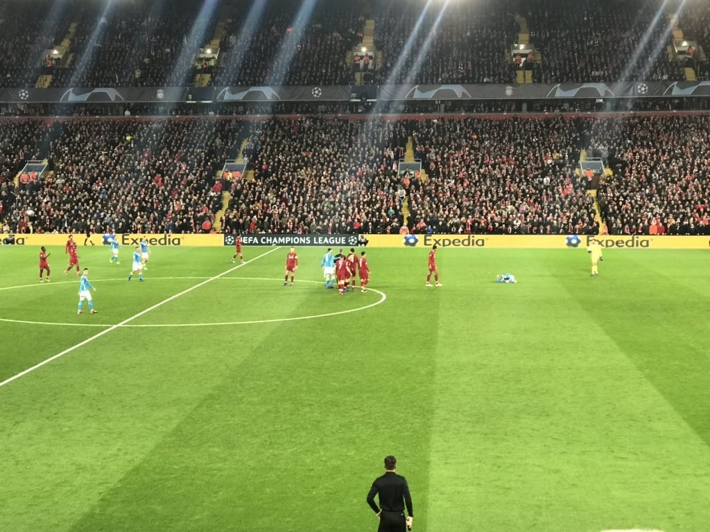 Champions League: Αλητεία Φαν Ντάικ στον Μέρτενς (video+photos)