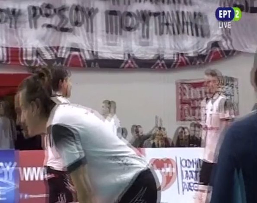 Εμετικά πανό για Φιλίποφ στο Ολυμπιακός – ΠΑΟΚ (photos+video)