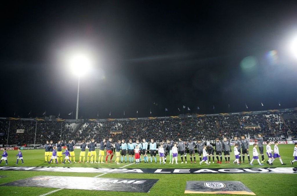 ΠΑΟΚ – ΜΠΑΤΕ 0-3 στο ημίχρονο και… τρελή «γιούχα» στην Τούμπα (videos+photos)