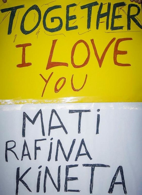 Μπενφίκα-ΑΕΚ: Μοναδική στιγμή στο «Ντα Λουζ» για τις πυρκαγιές στην Ελλάδα (photo)