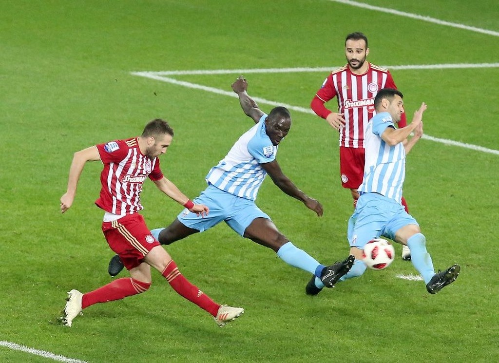 Ολυμπιακός-Λαμία 3-0: Στο ρελαντί ξανά δεύτερος (photos)