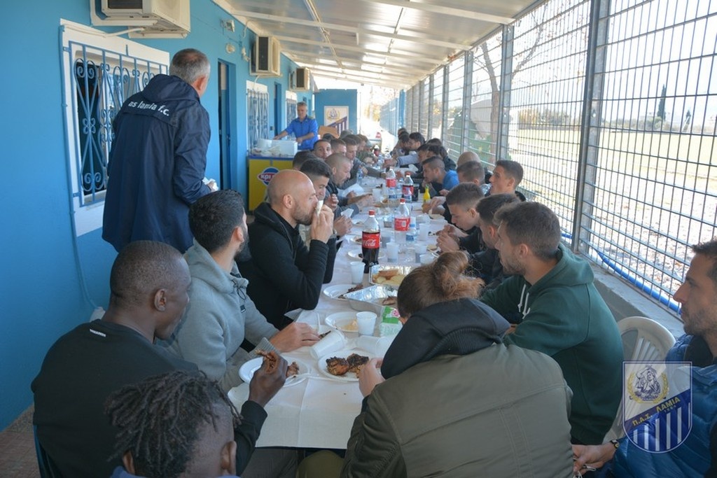 Λαμία: Προπόνηση με… μπάρμπεκιου και Μπεχαράνο (photos)