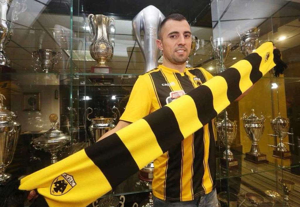 ΑΕΚ: Κρίστισιτς και επίσημα (photos)