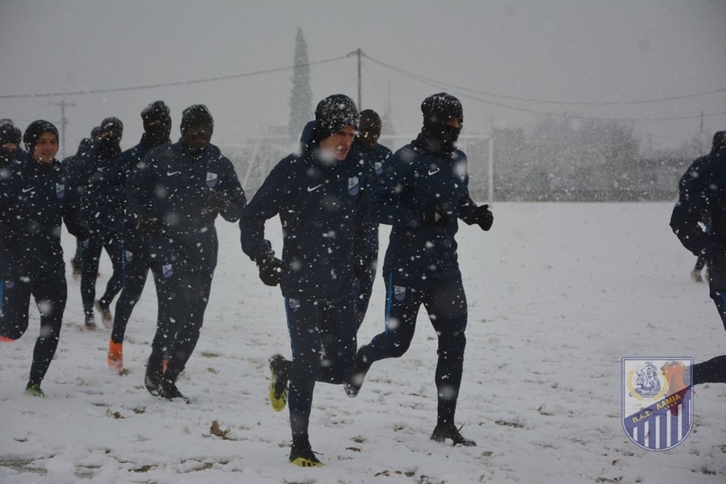 Λαμία: Προπόνηση σε… άσπρο φόντο (photos)