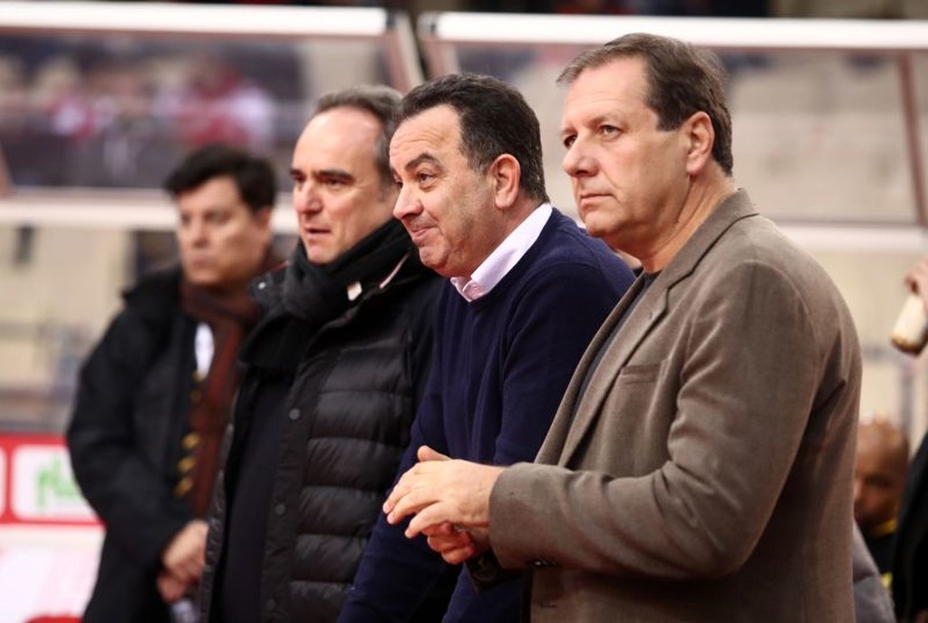 Ολυμπιακός – ΑΕΚ: Με Μάκη Αγγελόπουλο στο ΣΕΦ η Ένωση (photos)