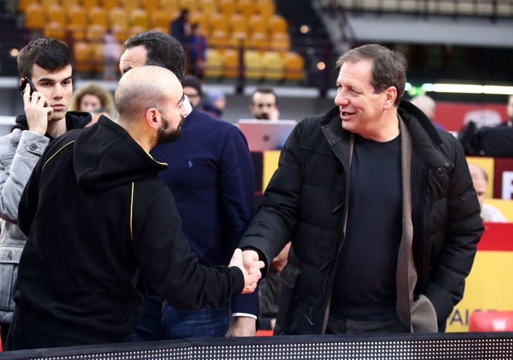 Ολυμπιακός – ΑΕΚ: Με Μάκη Αγγελόπουλο στο ΣΕΦ η Ένωση (photos)