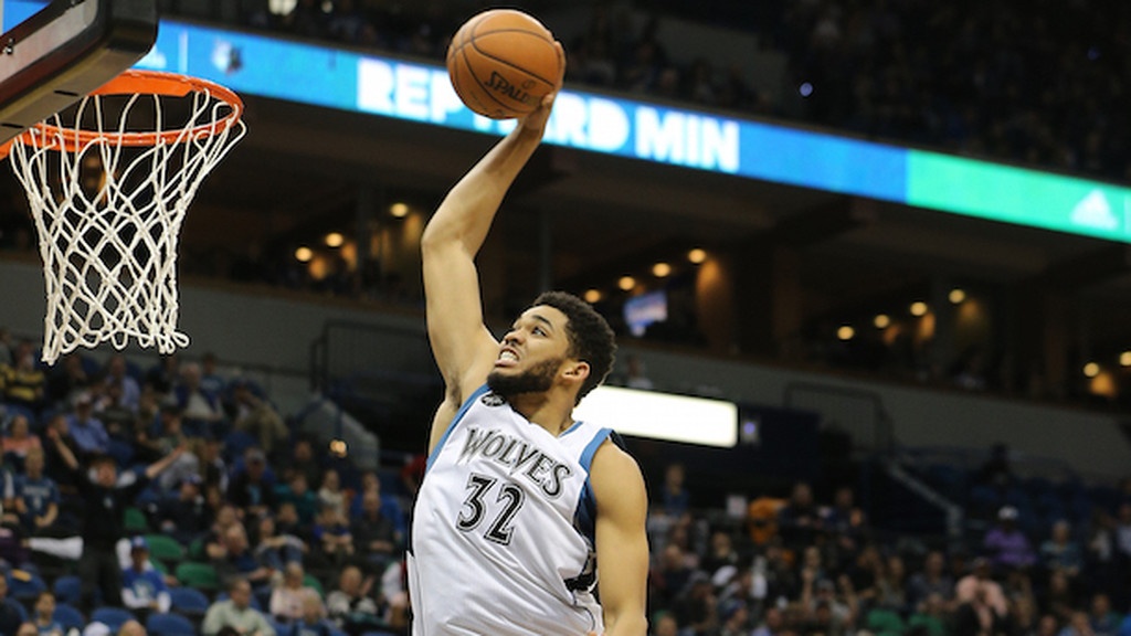 NBA: Κυρίαρχος Καρλ Άντονι Τάουνς στο Top-10 (vid)
