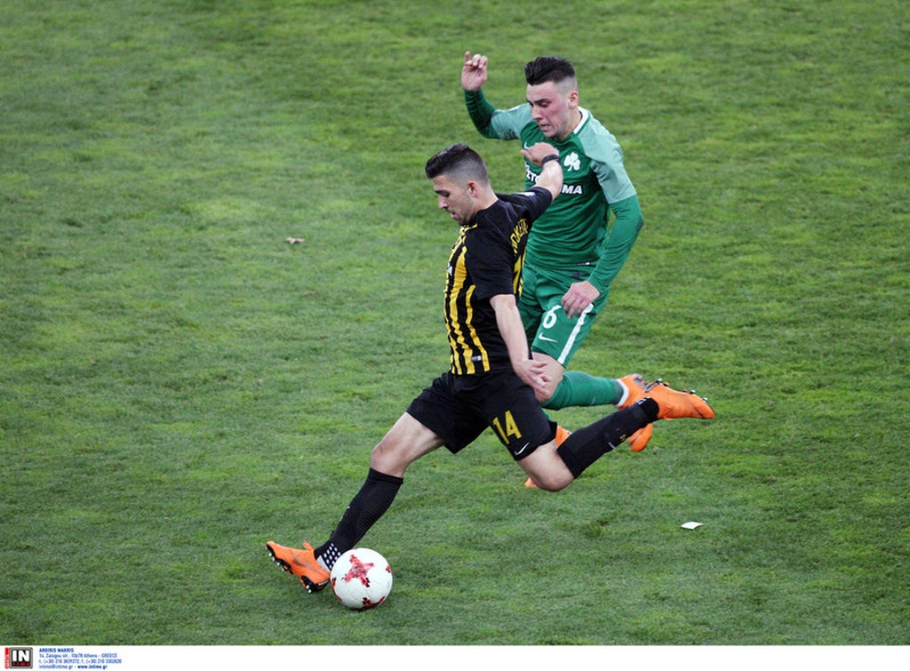 Επίσημο: Υπέγραψε και μένει στην ΑΕΚ ο Μπακασέτας (photos)