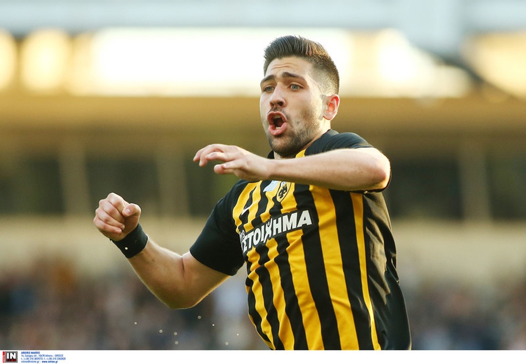 Επίσημο: Υπέγραψε και μένει στην ΑΕΚ ο Μπακασέτας (photos)