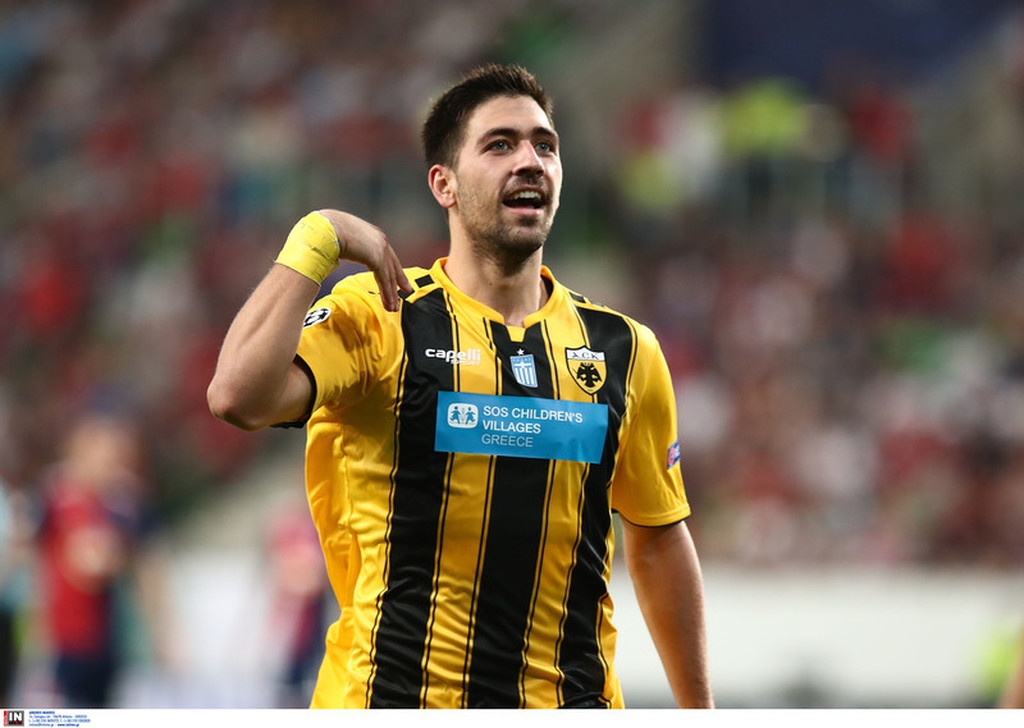 Επίσημο: Υπέγραψε και μένει στην ΑΕΚ ο Μπακασέτας (photos)