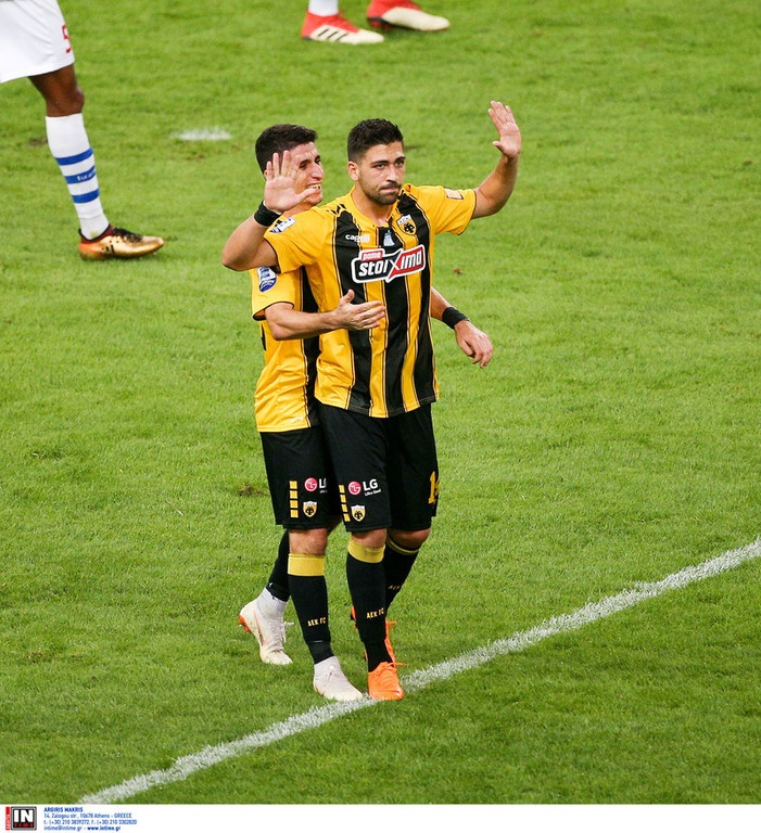 Επίσημο: Υπέγραψε και μένει στην ΑΕΚ ο Μπακασέτας (photos)