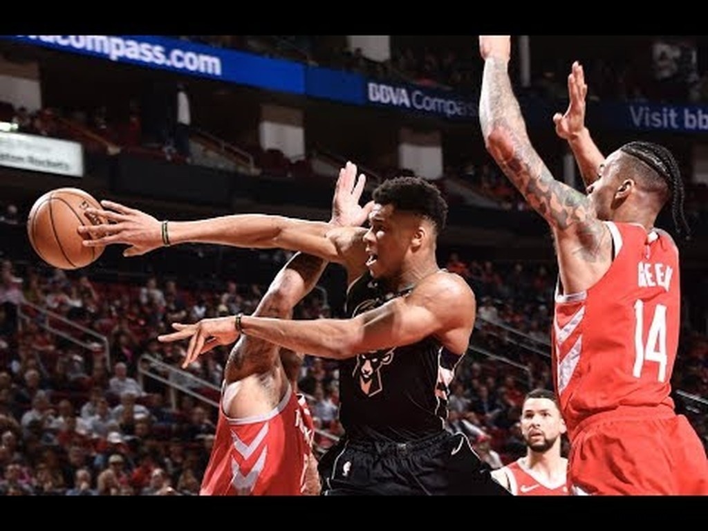NBA: Και Shaqtin' a Fool ο Γιάννης! (photos & video)