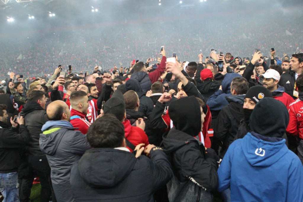 Ολυμπιακός: «Καμπάνα» από την UEFA!