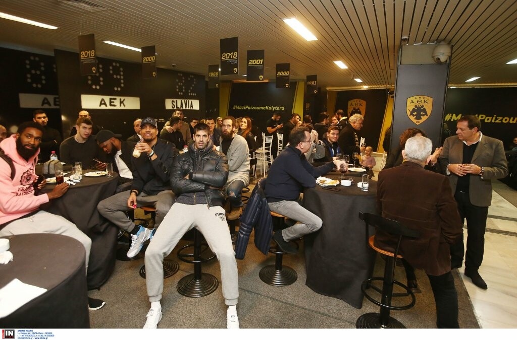 AEK: Μετά το ντεμπούτο... κέρδισε το φλουρί ο Θίοντορ! (photos)