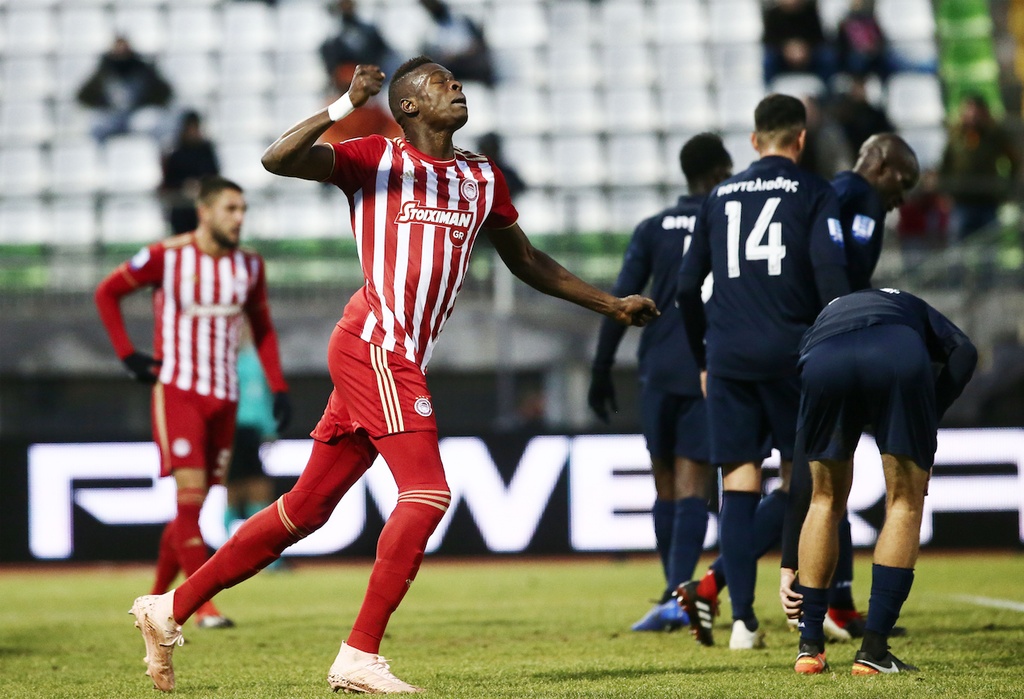 Λεβαδειακός-Ολυμπιακός 0-2: Απόδραση με Φορτούνη, Γκερέρο (photos)