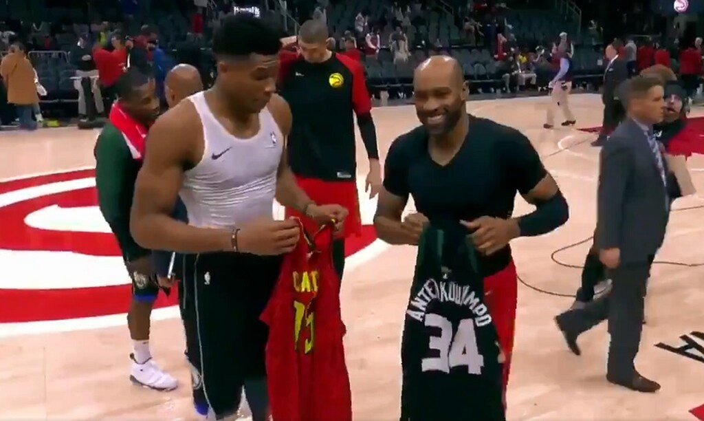 NBA: Αποθέωσε Κάρτερ ο Γιάννης! (photos)