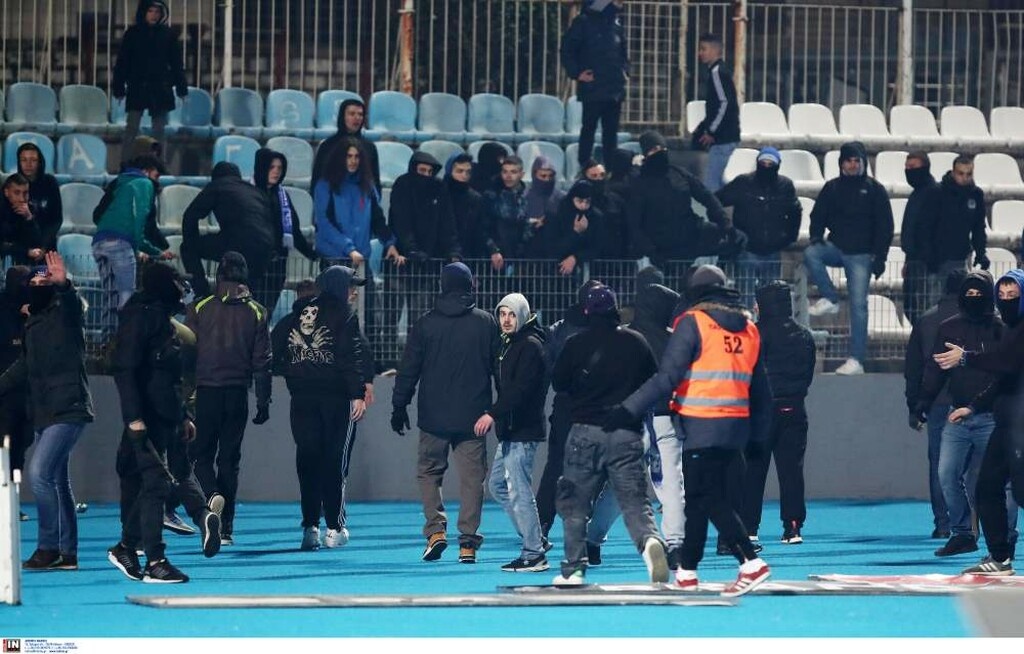 Ξέσπασε και στα... δοκάρια η ΑΕΚ, έξαλλοι οι οπαδοί του ΠΑΣ! (photos)