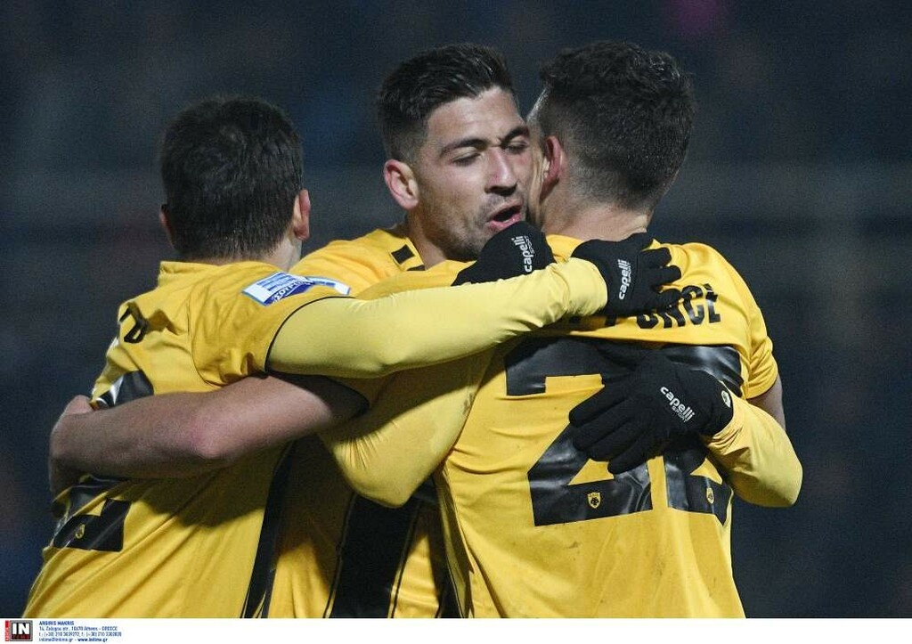 Ξέσπασε και στα... δοκάρια η ΑΕΚ, έξαλλοι οι οπαδοί του ΠΑΣ! (photos)