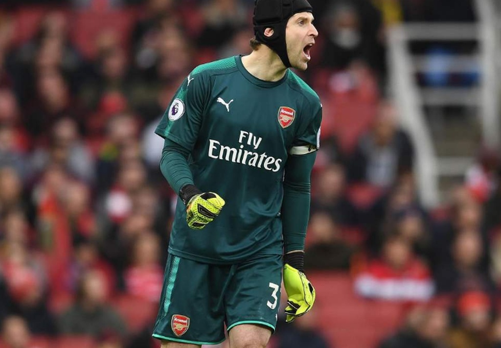 Κρεμάει τα… γάντια του ο Τσεχ! (photos & video)