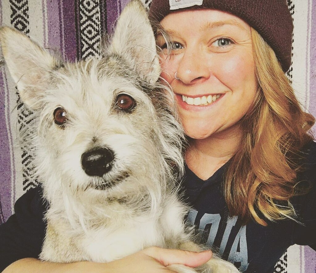 Γυναίκα «εκδικείται» τους πρώην με γυμνές πόζες στο Instagram (photos)