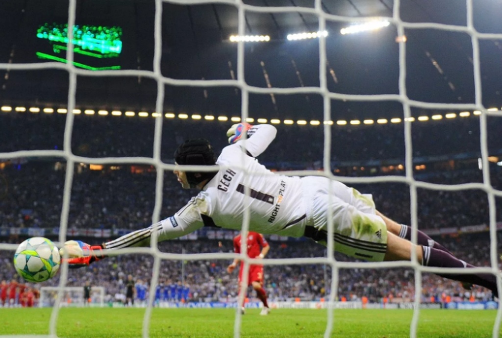 Κρεμάει τα… γάντια του ο Τσεχ! (photos & video)