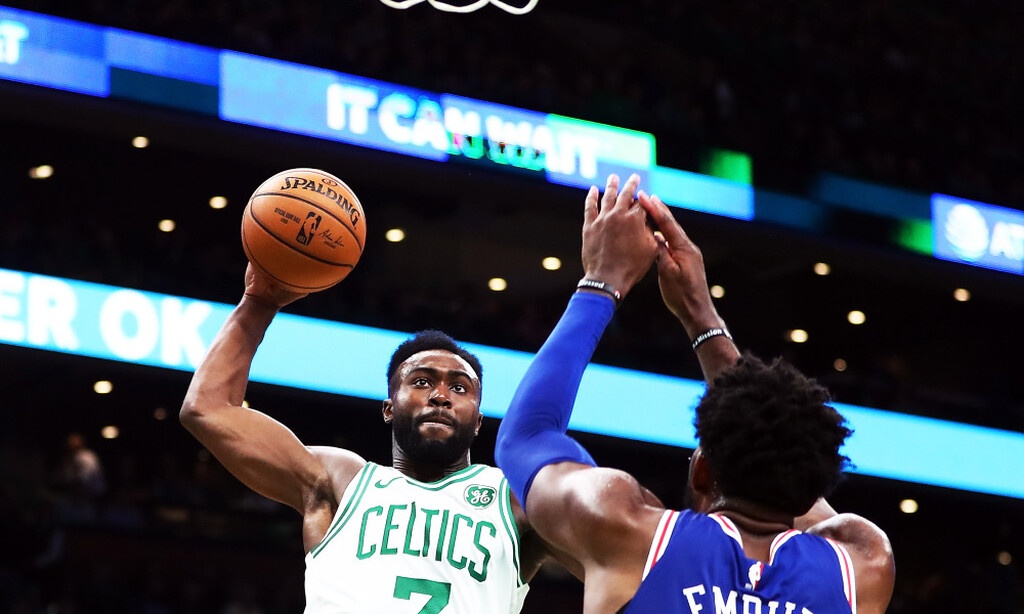 NBA: Εντυπωσιακή πτήση από Μπράουν στο Top-10 (video & photos)