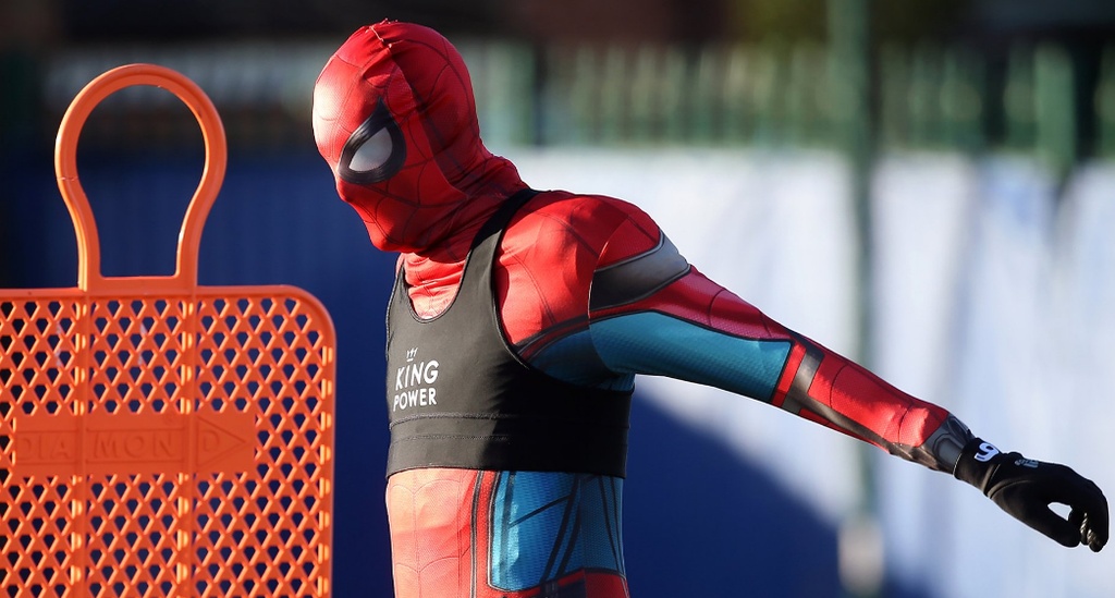 O… Spiderman στην προπόνηση της Λέστερ! (video+photos)