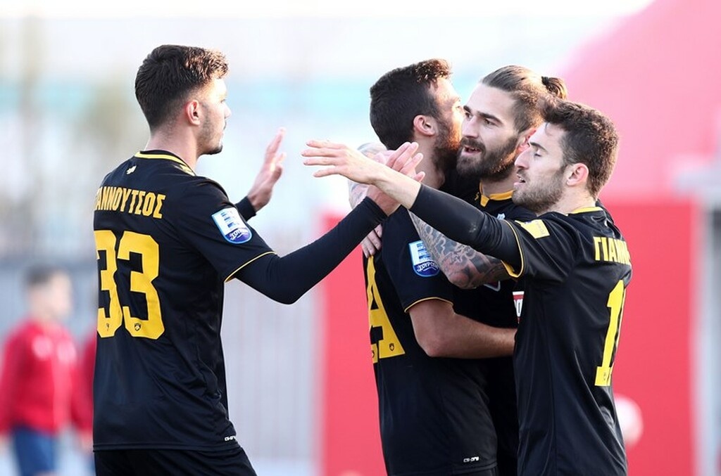 ΑΕΚ: Εκτός προπόνησης Γιαννιώτας, Λιβάγια