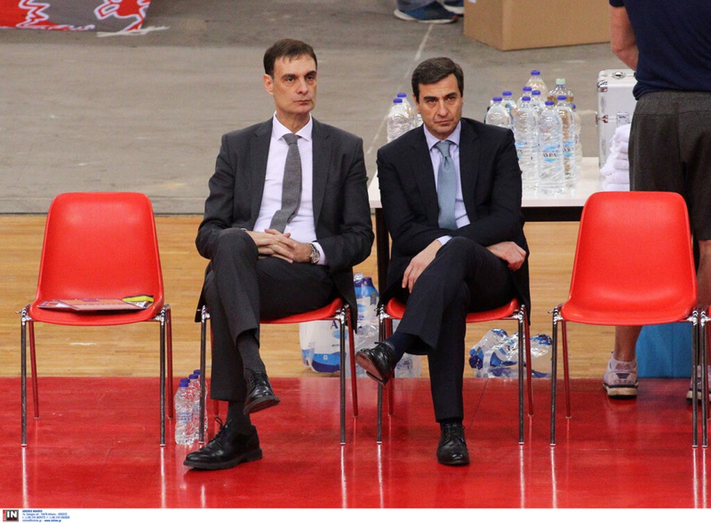 Ολυμπιακός-Χίμκι: Αποθέωση στο ΣΕΦ για Μπαρτζώκα (photos)