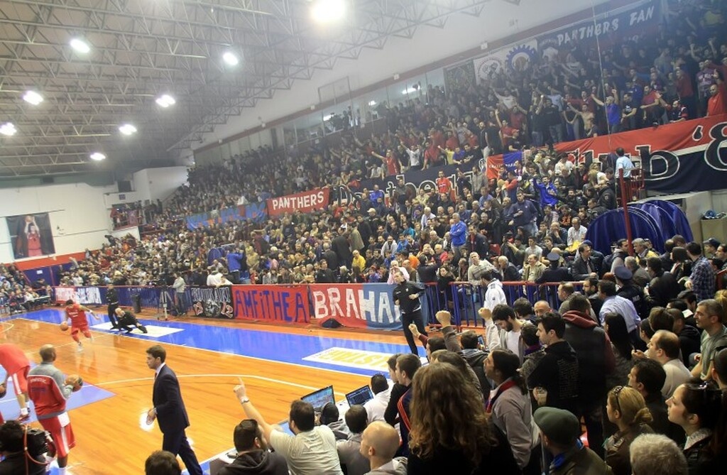 Ο Πανιώνιος αποχαιρετά το κλειστό της Αρτάκης (video+photos)