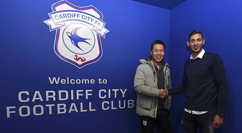 Θρίλερ με ποδοσφαιριστή της Premier League και αεροπλάνο που χάθηκε! (photos)