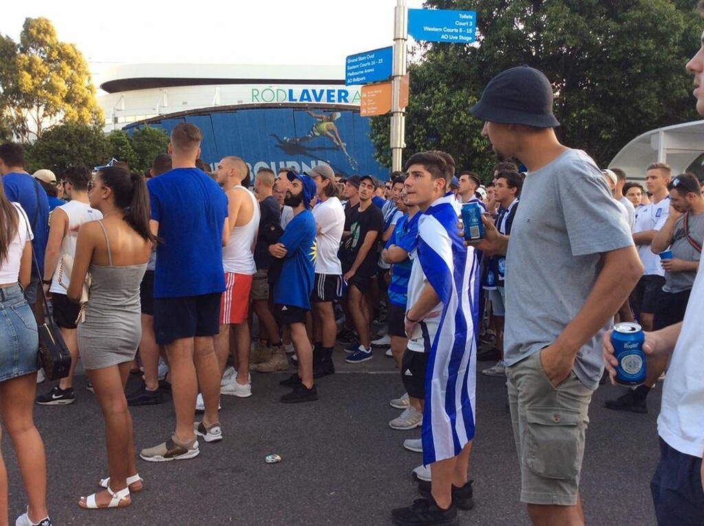Τσιτσιπάς-Ναδάλ: Γέμισε με Έλληνες η Γκάρντεν Σκουέρ (photos)
