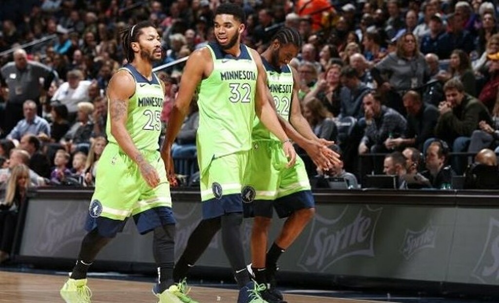 NBA: Κάνει πλάκα ο Καρλ Άντονι Τάουνς! (video+photos)