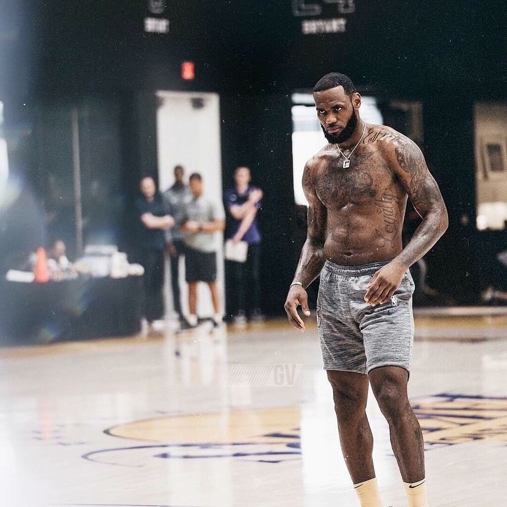 NBA: Η επιστροφή του «βασιλιά» (photos)