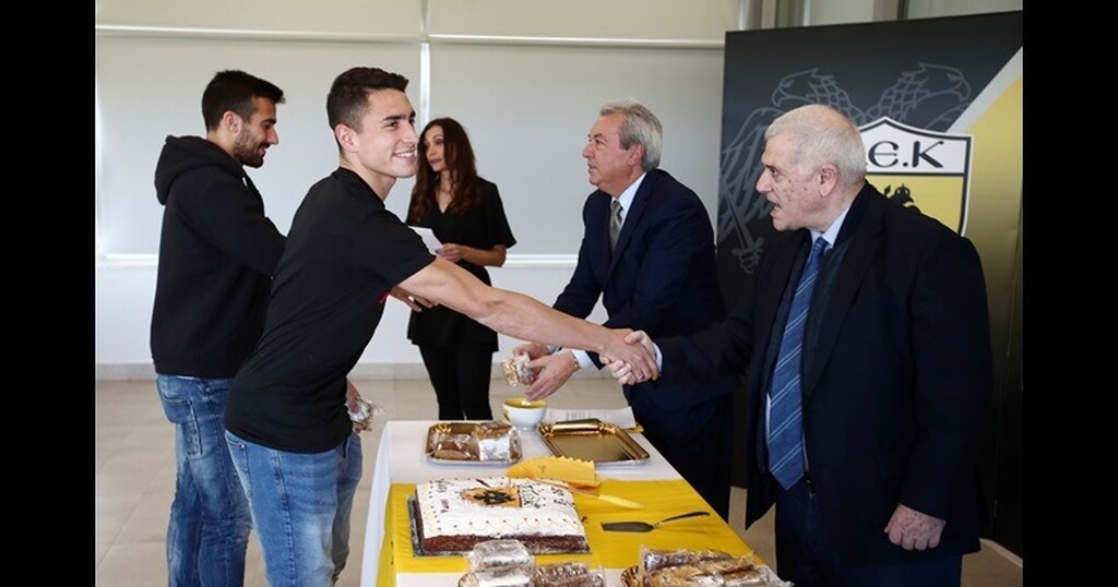 ΑΕΚ: Έκοψε πίτα παρουσία Μελισσανίδη (photos)