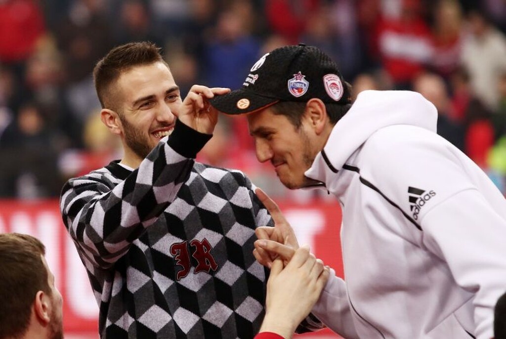 Κεφάτος ο Φορτούνης στο Ολυμπιακός – Μπαρτσελόνα (photos)